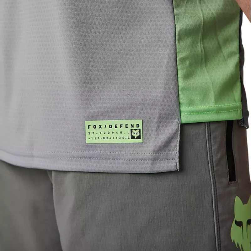 Fox Racing Defend Cekt Short Sleeve Jersey in Black/Grey-3